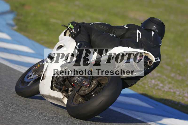 /01 24.-27.01.2025 Moto Center Thun Jerez/gruen-green/333